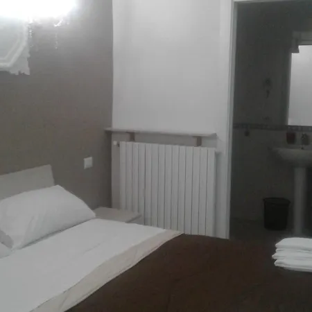B&Bhotel Emmanuel Napoli Exterior photo